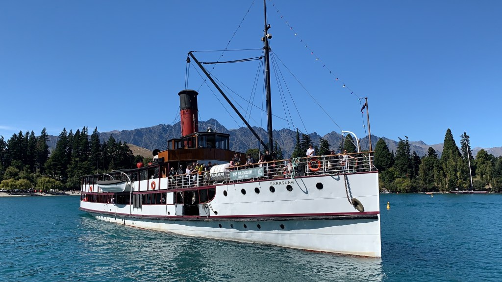 TSS Earnslaw pulling into its berth in Queenstown